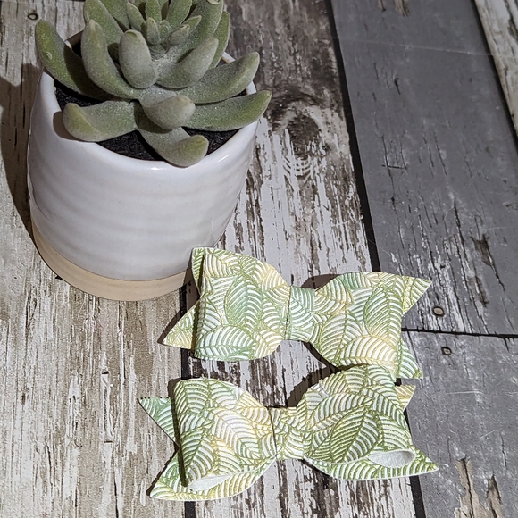 Hand Crafted Accessories - 2 for $4 Item: Faux Leather Bow Hair Clip Set NEW!